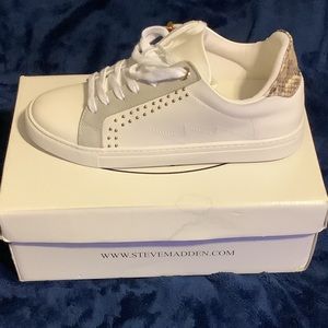 Steve Madden sneakers